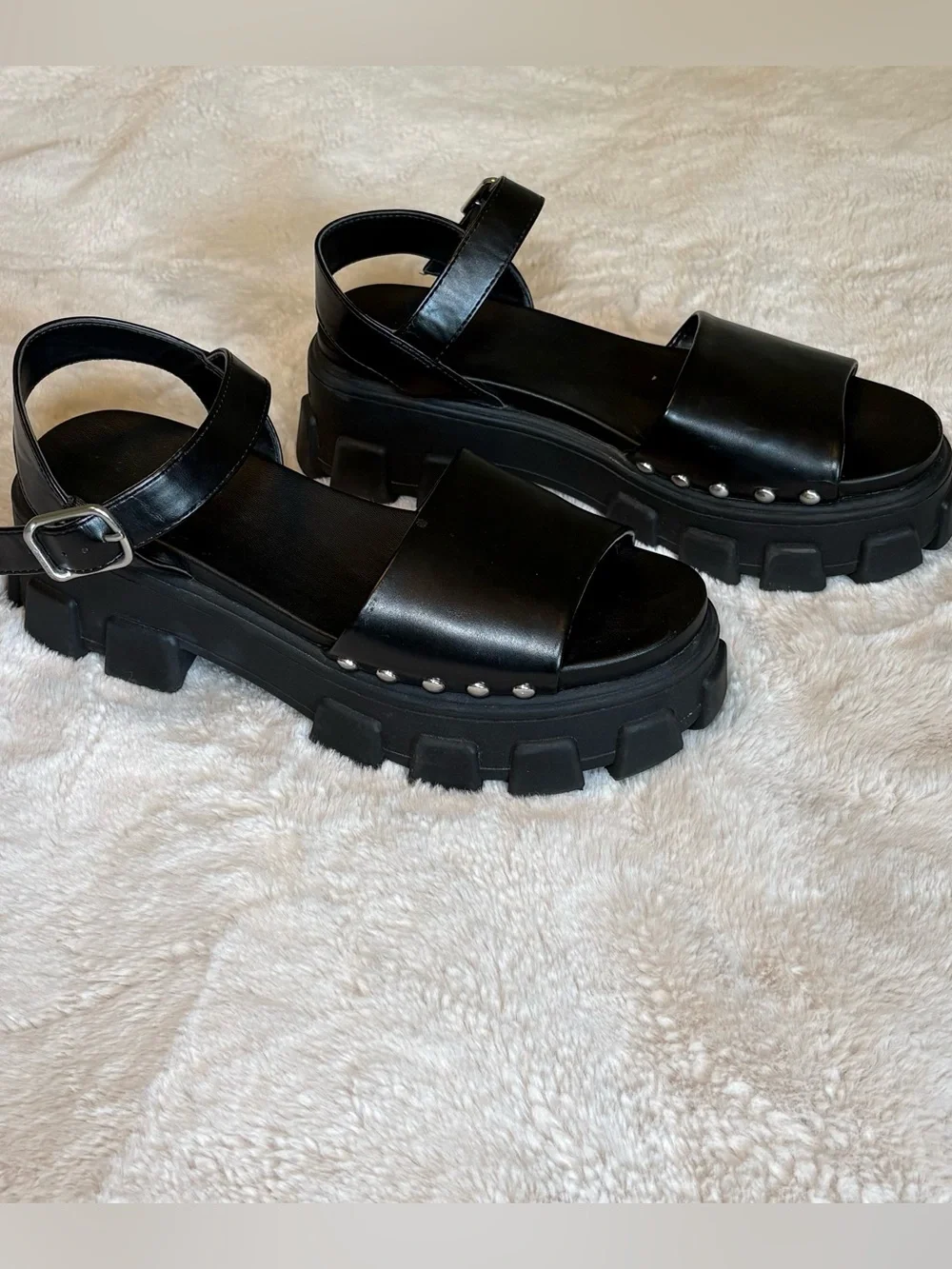 CIRCUS by SAM EDELMAN Black Chunky Platform Sandals with Stud Detail Size 9